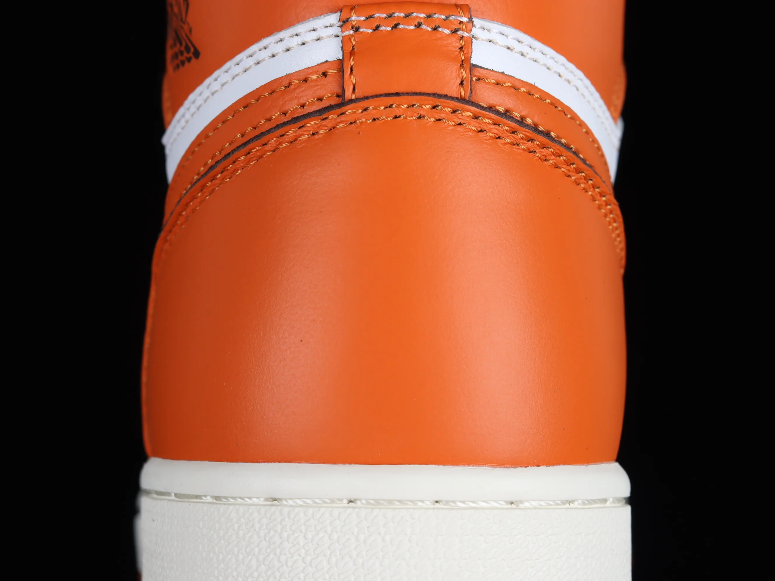 All categories Air Jordan Jordan series basketball shoes Air Jordan 1 High Air Jordan 1 High "Starfish" AJ1 Joe 1 white orange high-top basketball shoes DO9369-101